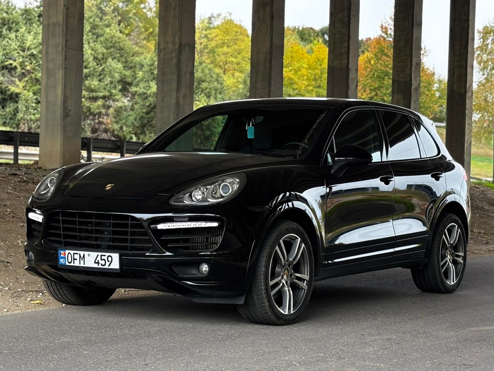 Porsche Cayenne --- De la 47€ Fara limita de Km 1