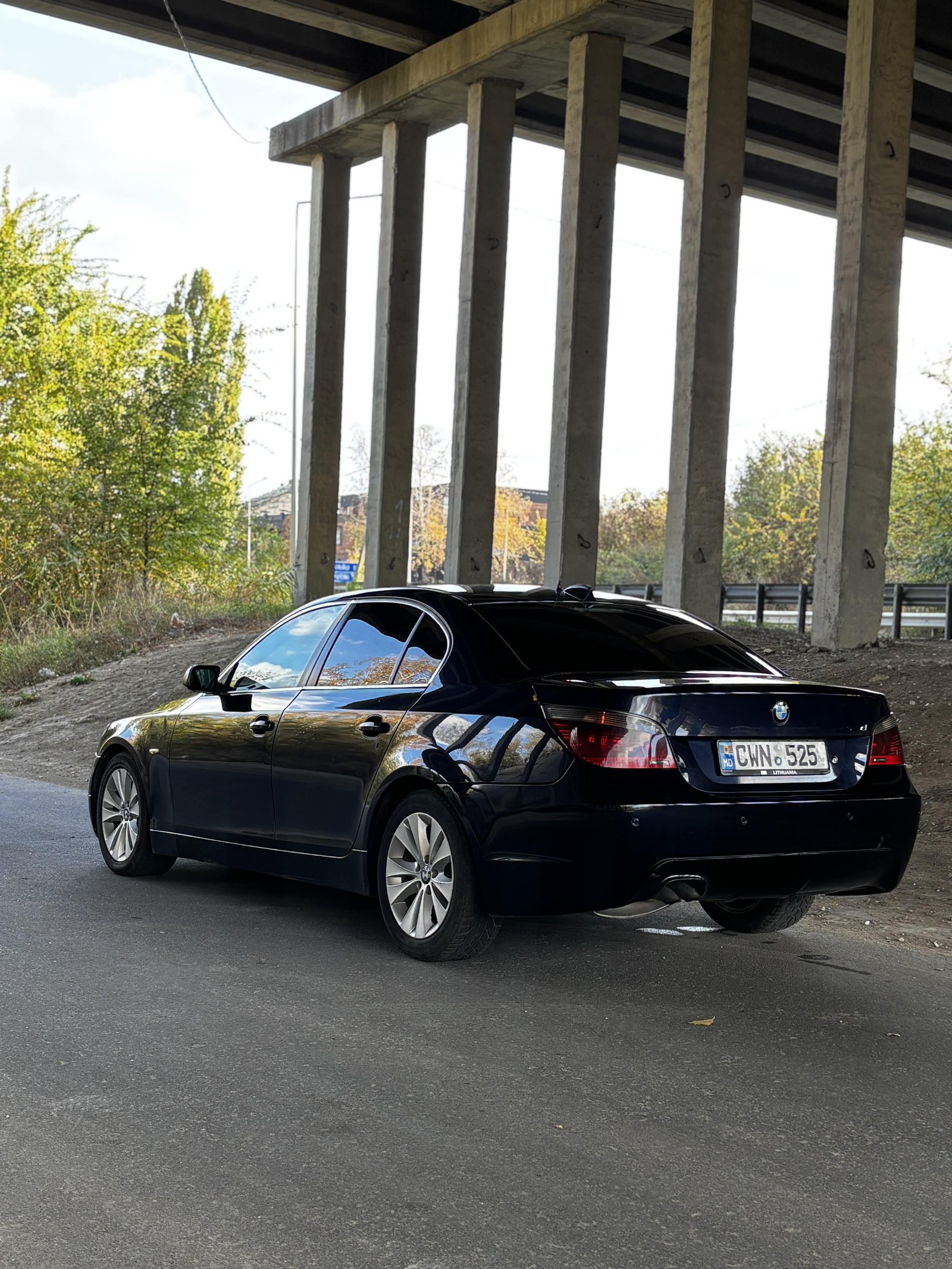 BMW Seria 5 E60 (2006) – 3.0 Diesel Automat, 245 CP 3