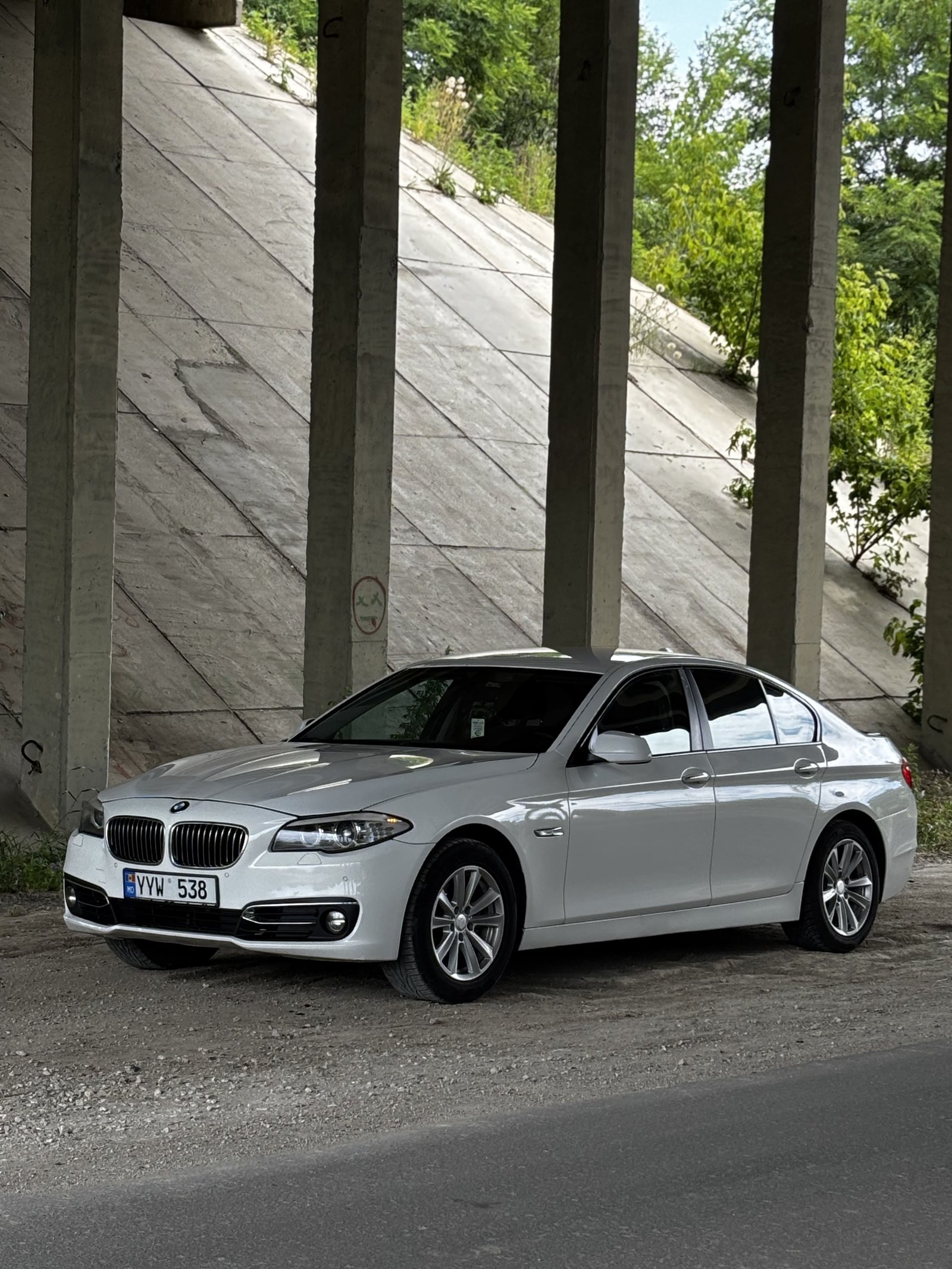 BMW F10 (2013) – 2.0 Diesel Automat, 190 CP 1