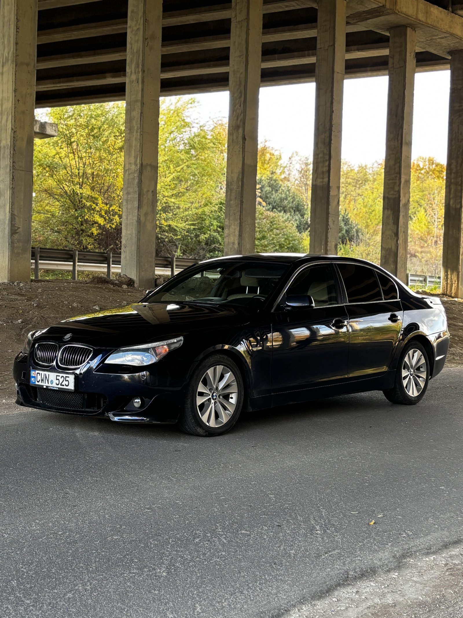 Chirie BMW Seria 5 E60 (2006) – 3.0 Diesel Automat, 245 CP Chișinău