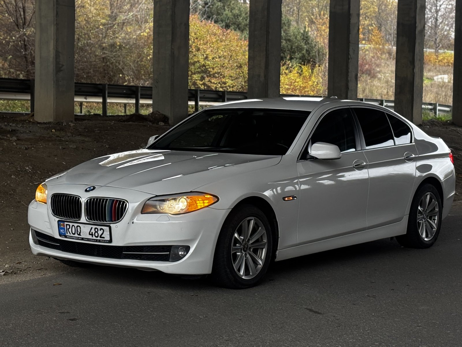 Chirie BMW F10 (2010) – Diesel, Automat, 2.0L, 190 CP Chișinău